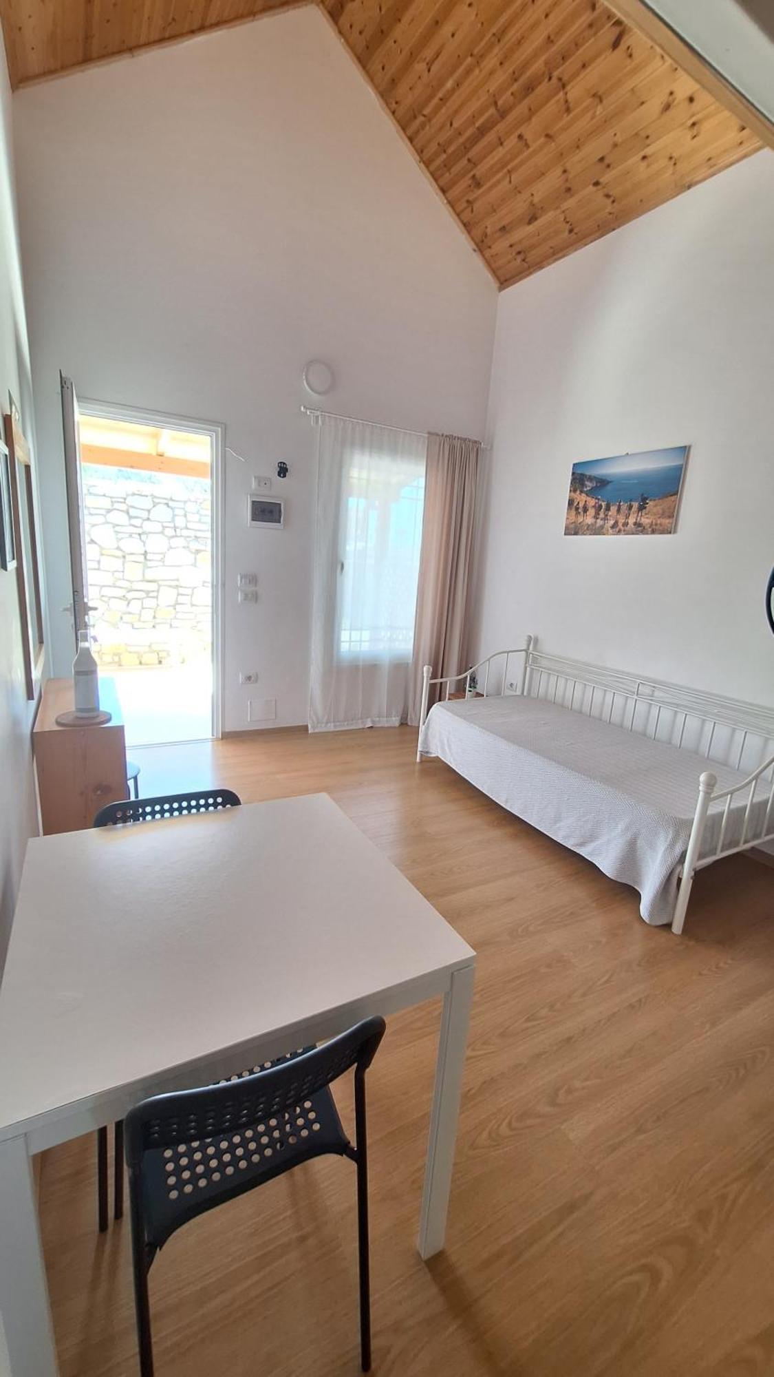 Tonea'S Houses Himare Cameră foto