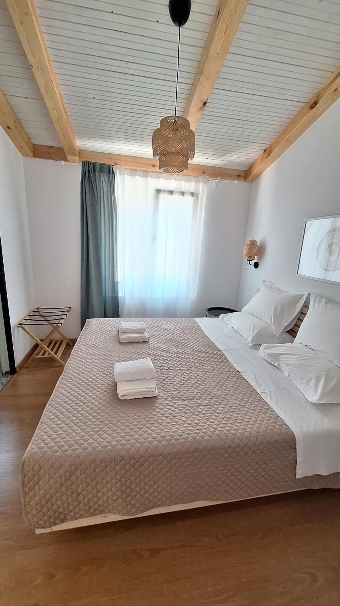 Tonea'S Houses Himare Cameră foto