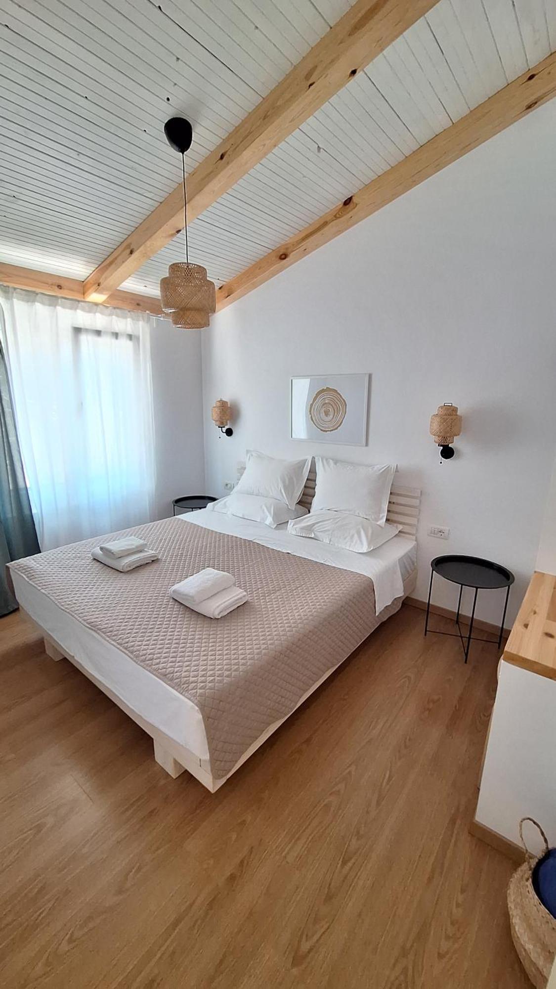 Tonea'S Houses Himare Cameră foto