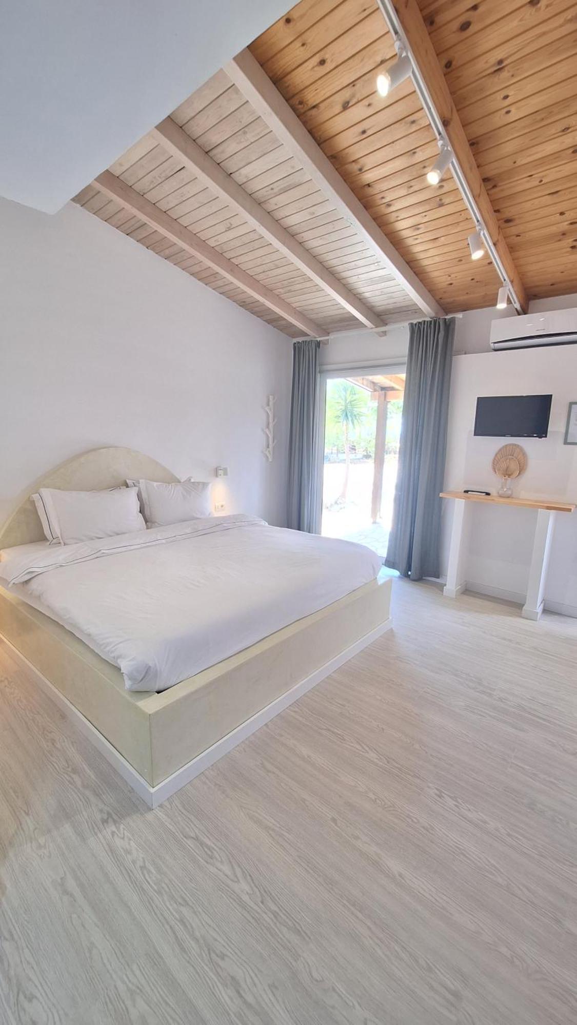 Tonea'S Houses Himare Cameră foto