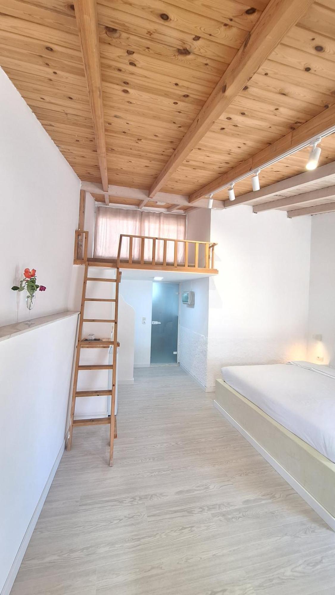 Tonea'S Houses Himare Cameră foto